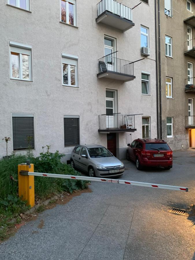 The Marchburg Apartment Maribor Exterior photo